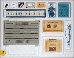 Kosmos electronic explorer